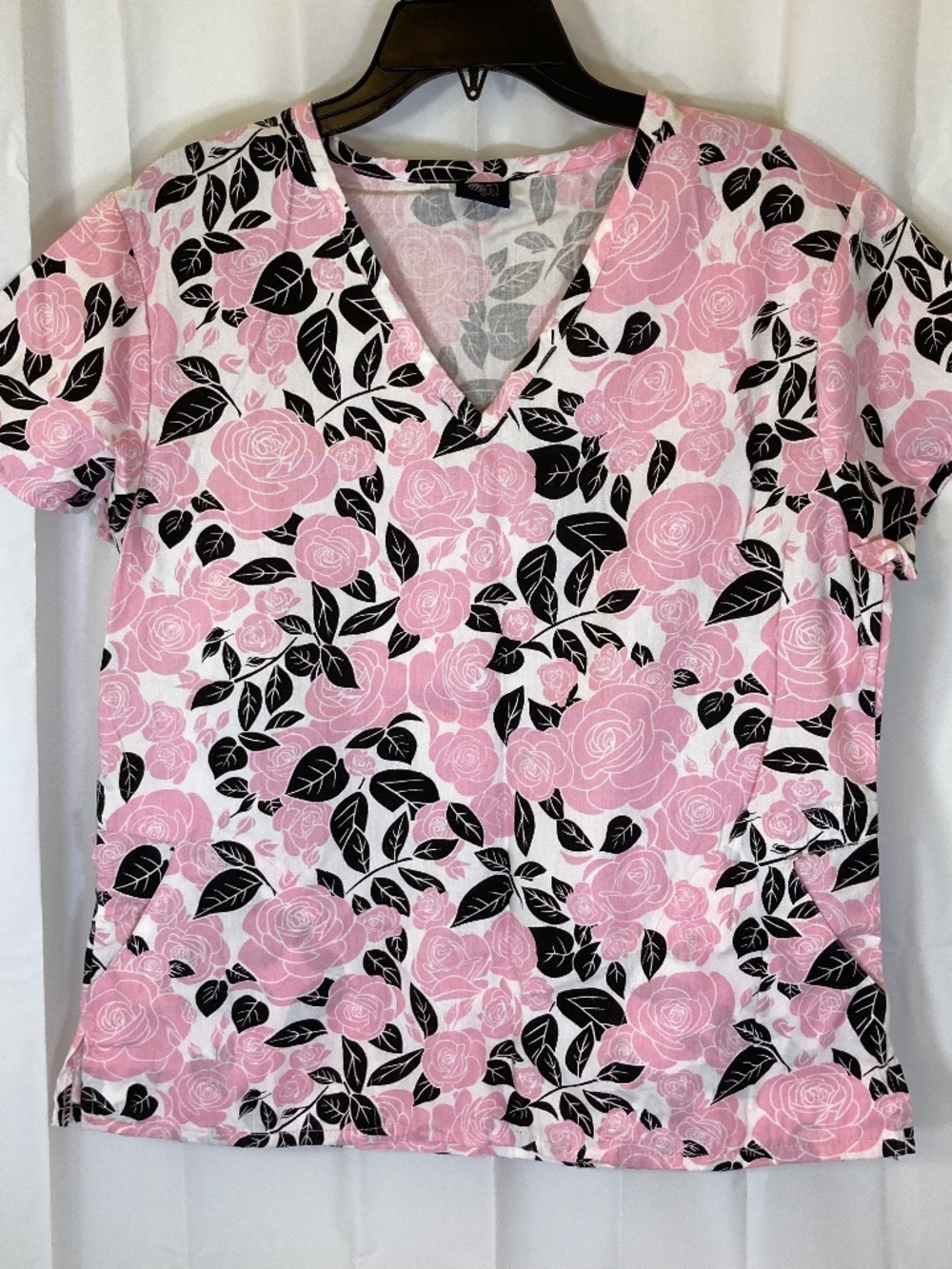 Medgear Sz M Scrub Top Short Sleeve Side Pockets Pink Black White Floral Print